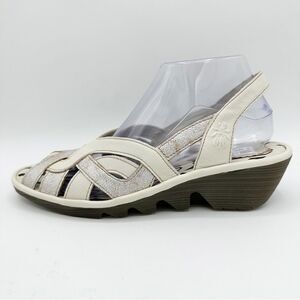 FLY London  Pearl/Off-White Cool/Mousse 39 (US Women's 8.5) Wedge Comfort Sandal